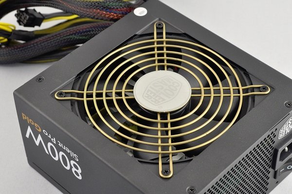 04451124-photo-cooler-master-silent-pro-gold-800-w